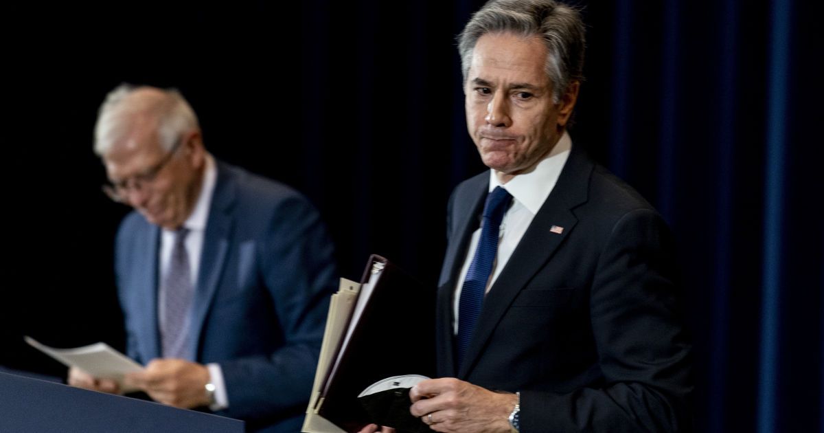 "Не самовольный акт": Блинкен заявил, что зверства в Буче являются умышленной кампанией России