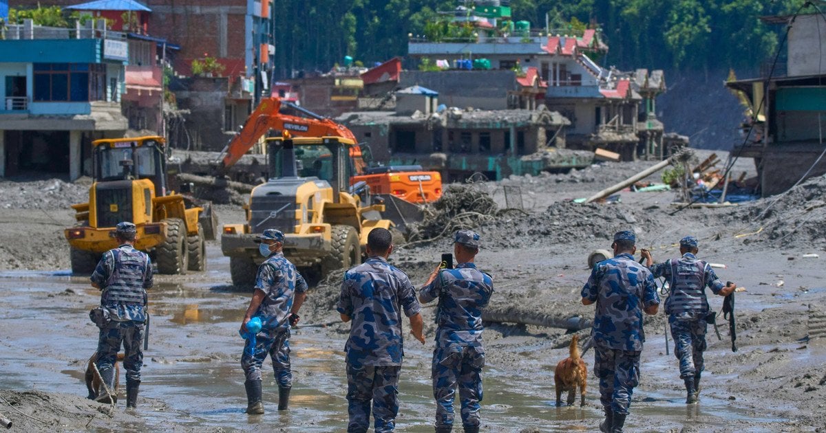 Повінь у Непалі уже забрала життя 165 людей