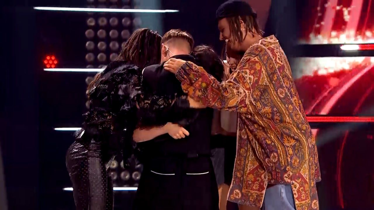 Александра Прогуляйтесь с кроссовками / © скриншот из видео