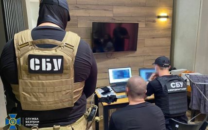 У Києві викрили підпільний серверний центр, який РФ використовувала для кібератак проти України