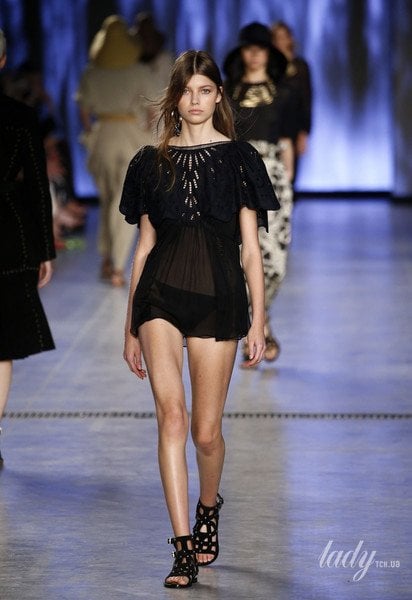 Коллекция Alberta Ferretti прет-а-порте сезона весна-лето 2020 / © East News