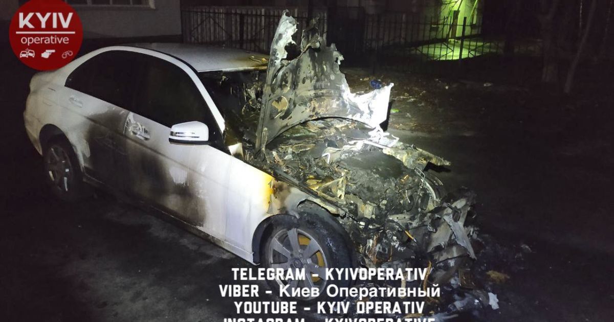 У Києві колишній депутат спалив дружині авто і намагався спалити квартиру