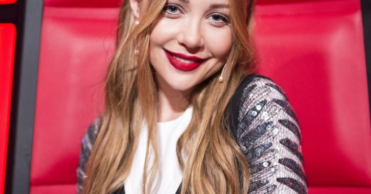 Песню Тины Кароль внесли в школьную программу