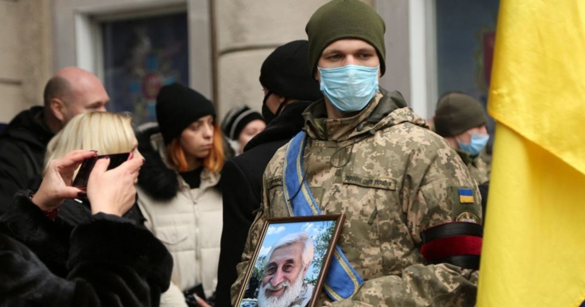 В Одесі попрощалися з відомим добровольцем і символом місцевого майдану: з'явилися фото