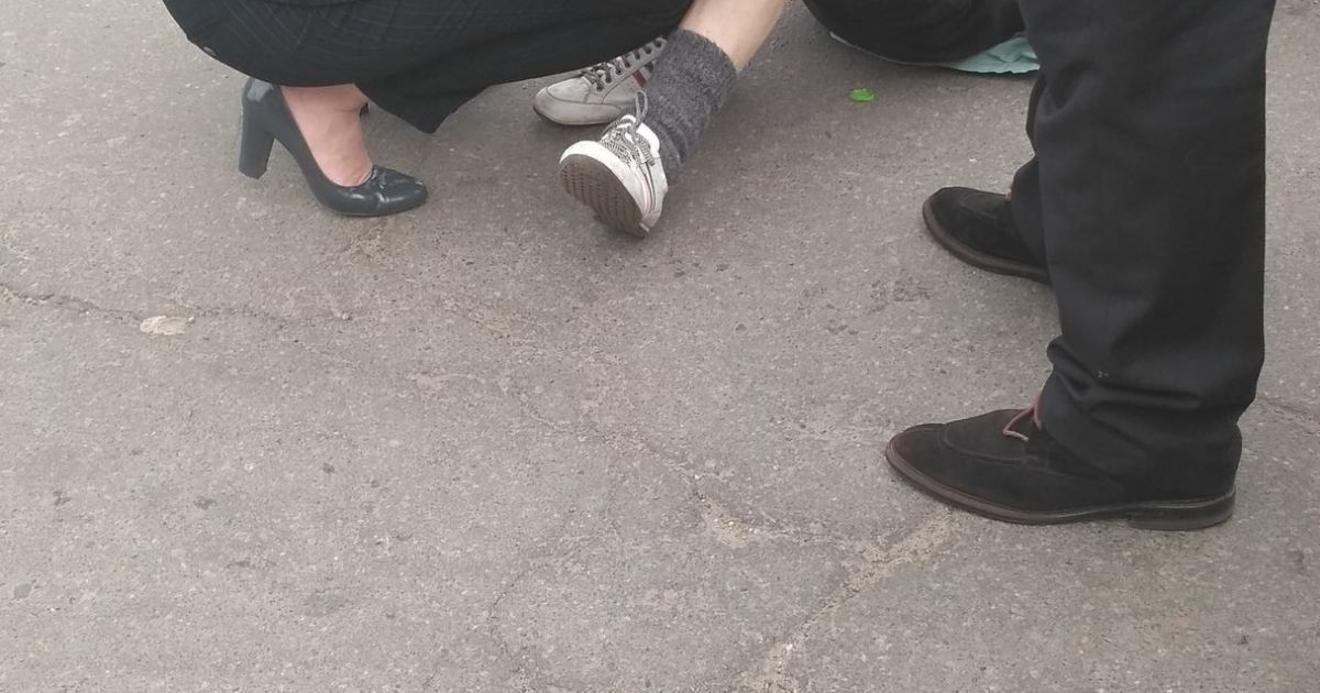 автомобіль Надії Савченко збив людину, соцмережі_5 / © ВКонтакте/ТРОЕЩИНА ВК