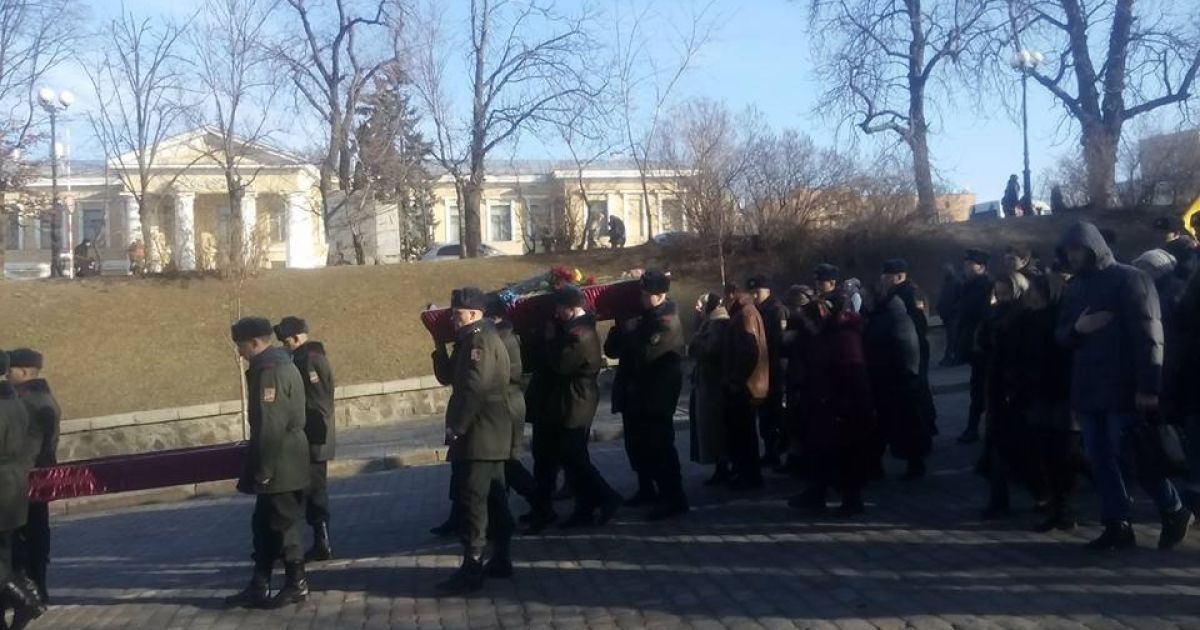У центрі Києва попрощалися з "Козаком"_6 / © Alina Bodnar facebook