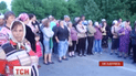 Крестьяне пикетируют против закрытия школы