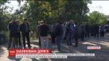 Активисты вторые сутки блокируют трассу "Кропивницкий-Николаев", требуя ремонта