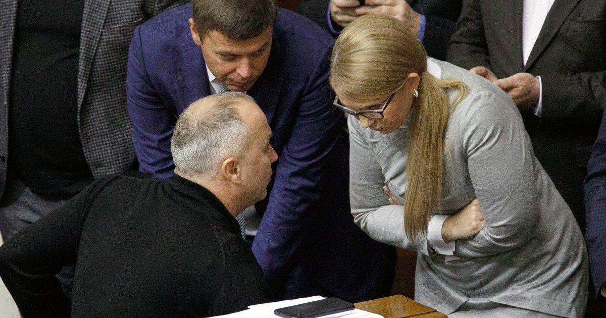 Миллионные затраты на авиабилеты Шуфрича и тайные доходы Тимошенко: политики внесли изменения в свои деклараций