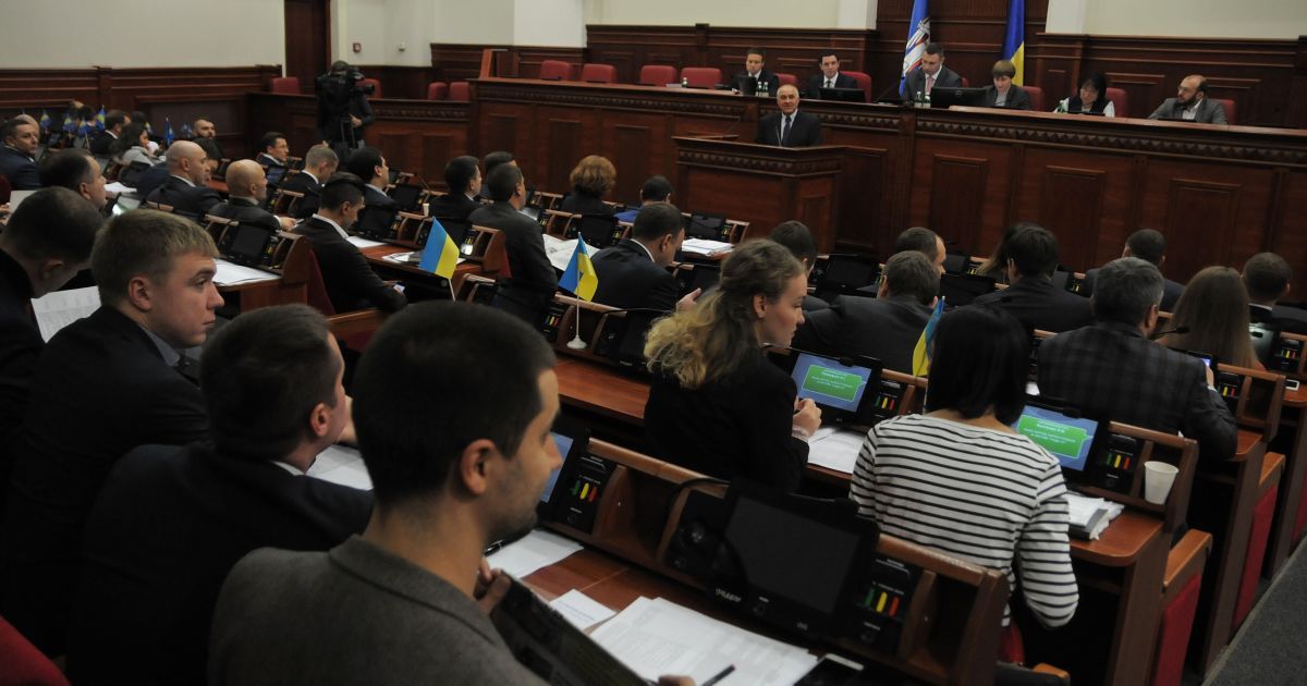 Конфлікт на Здолбунівській: Поставлено під сумнів компетентність голови робочої групи