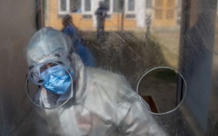 Антирекорды коронавируса в Украине: помогут ли новые карантинные ограничения и хватит ли больницам кислорода