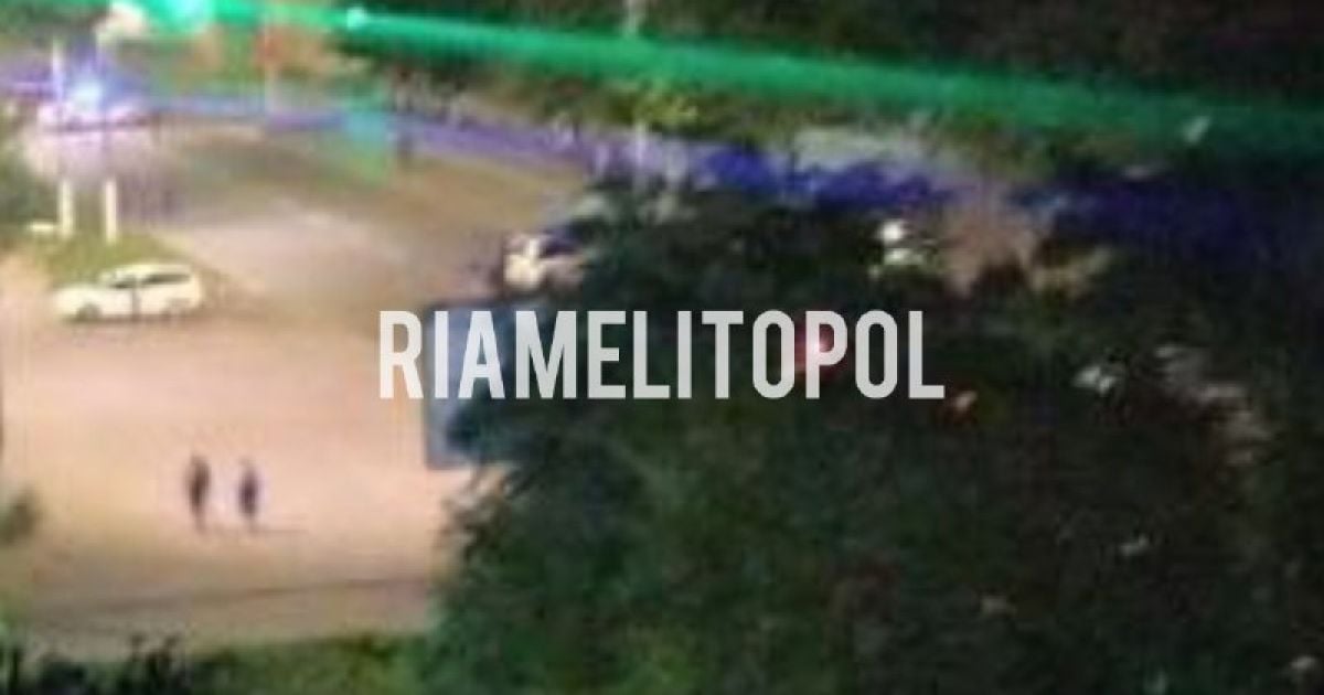 У тимчасово окупованому Мелітополі пролунали потужні вибухи: палає будівля МВС