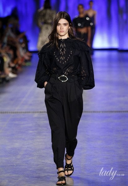 Коллекция Alberta Ferretti прет-а-порте сезона весна-лето 2020 / © East News