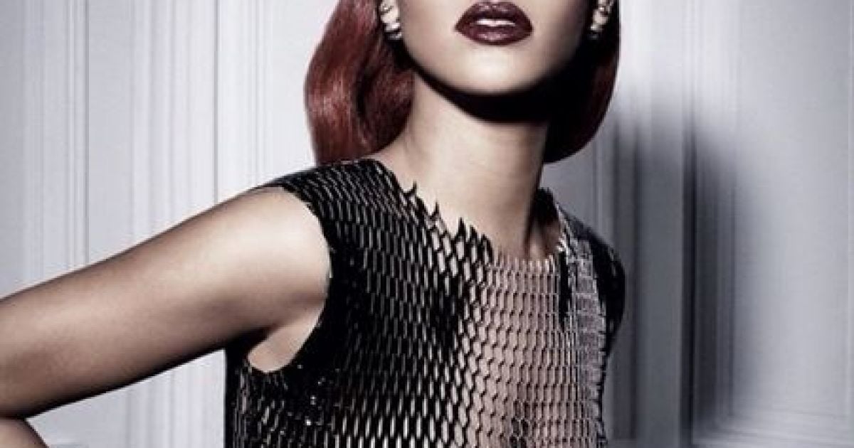 Рианна в фотосете для Dior