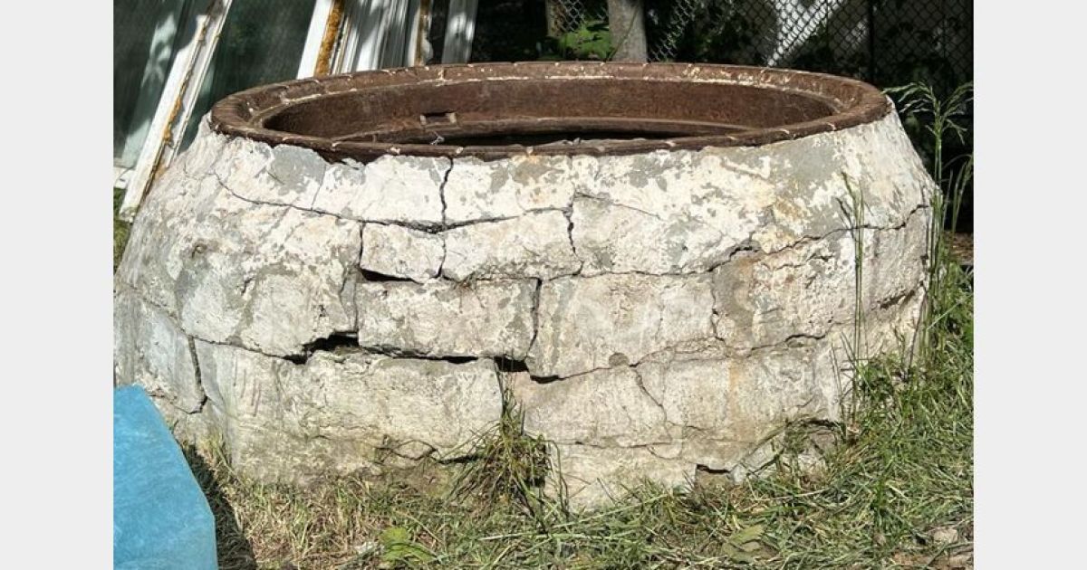 Фото резервуара для воды, где обнаружили тело мужчины.