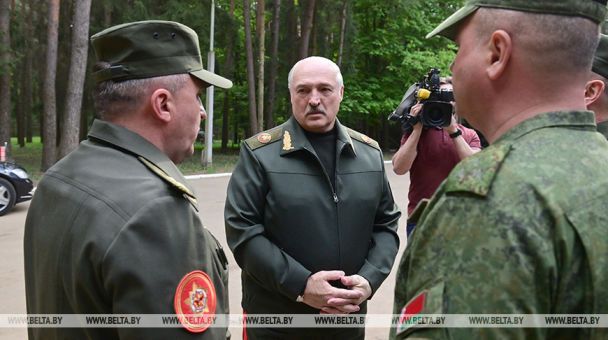 Білоруські пропагандисти нарешті показали Лукашенка / © БЕЛТА