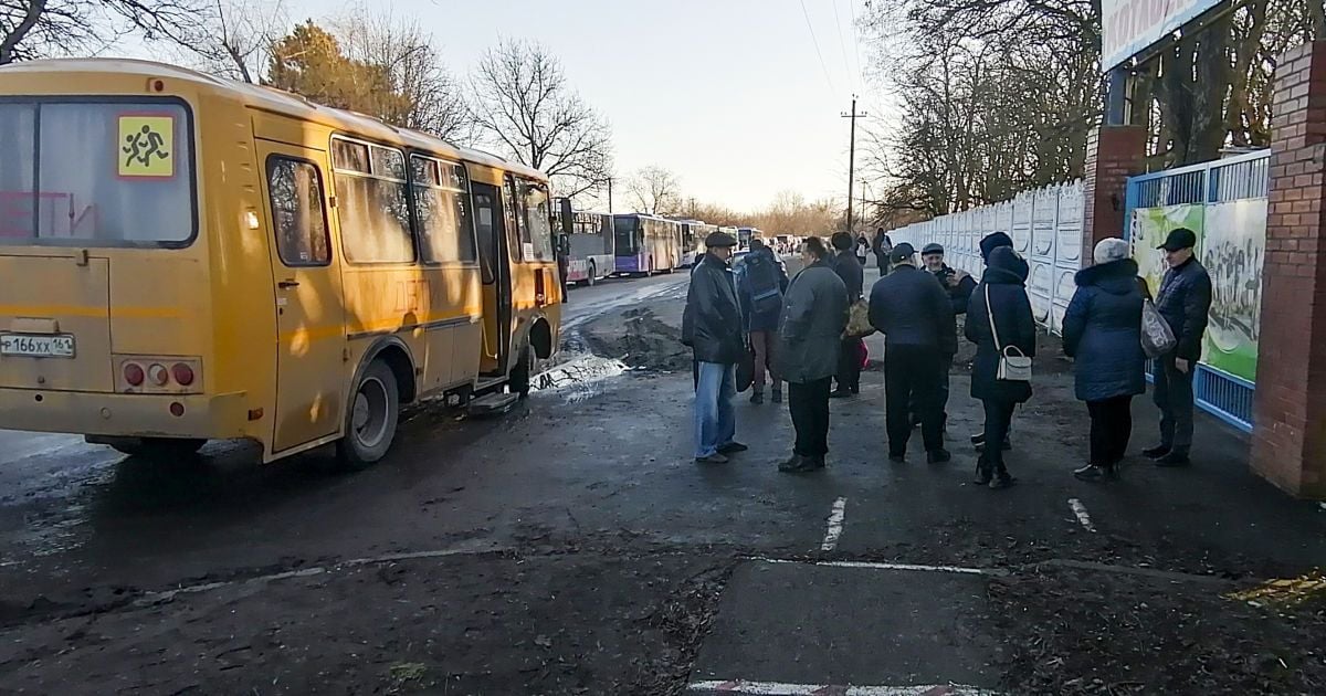 В ОРДЛО жителей, которые выехали в Россию, заставят вернуться на оккупированные территории - Генштаб