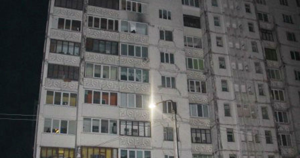 В этом доме в Киеве произошел пожар / © Управление ГСЧС Киева