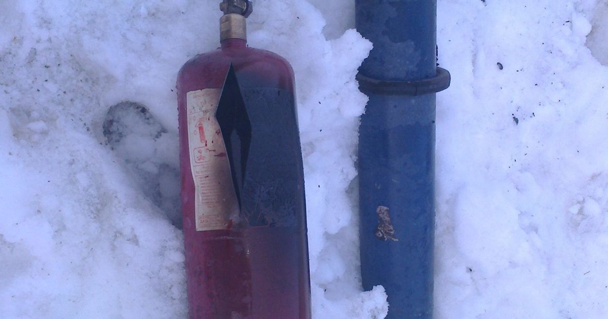 Взрыв произошел из-за использования самодельного газосварочного аппарата / © Facebook/Управление ДСНС в Черкасской области