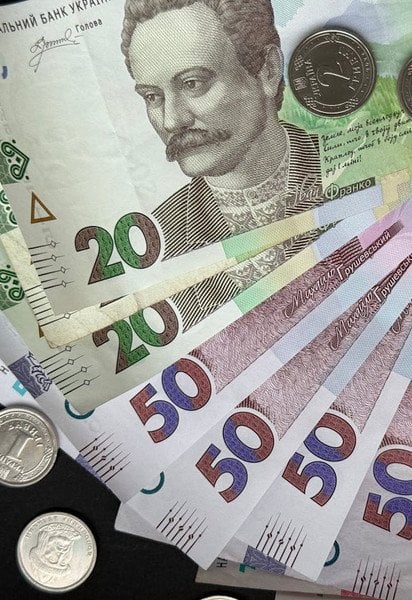 Як підтвердити страховий стаж без трудової книжки