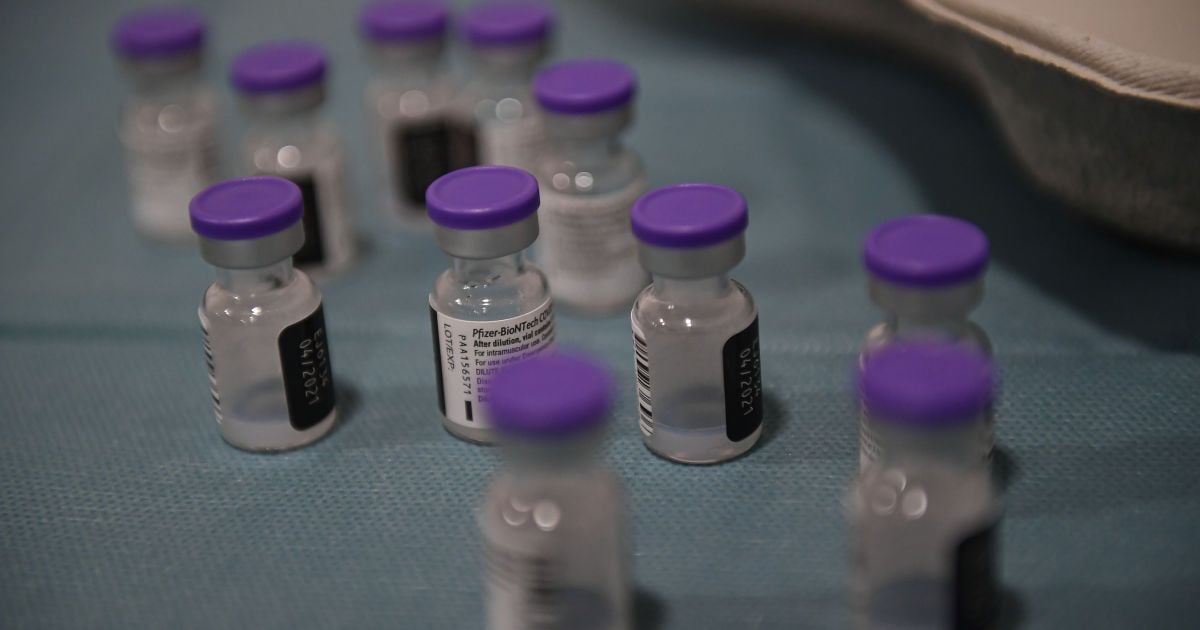 Pfizer призвала США одобрить ее COVID-вакцину для детей до 5 лет