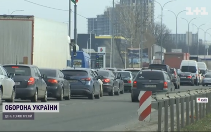 Кілька днів поспіль у Києві вже довоєнні затори через тих, хто повертається до міста