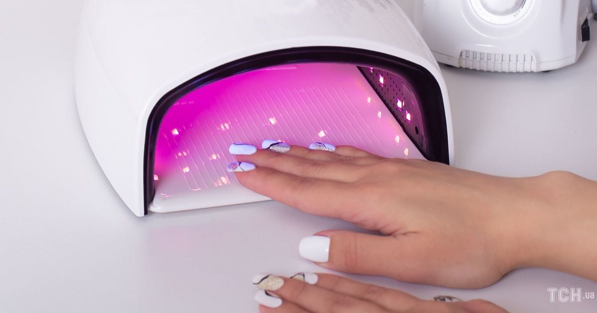 Чи шкодять УФ-лампи для манікюру шкірі рук