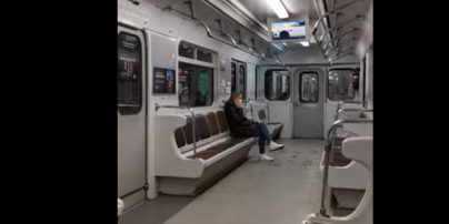 Столица остановилась в пробках: в Киеве показали видео с пустого метро