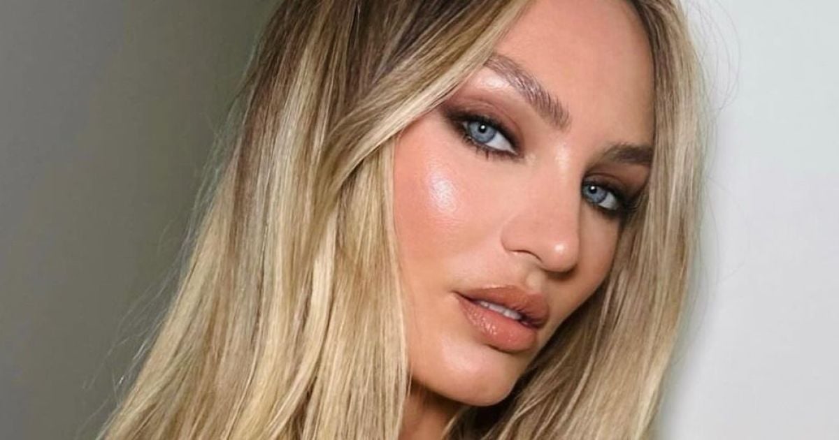 В рубашке на голое тело: топ-модель Кэндис Свэйнпоул снялась в откровенном образе