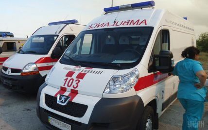 В Житомире молодежь жестко избила водителя и пассажира троллейбуса