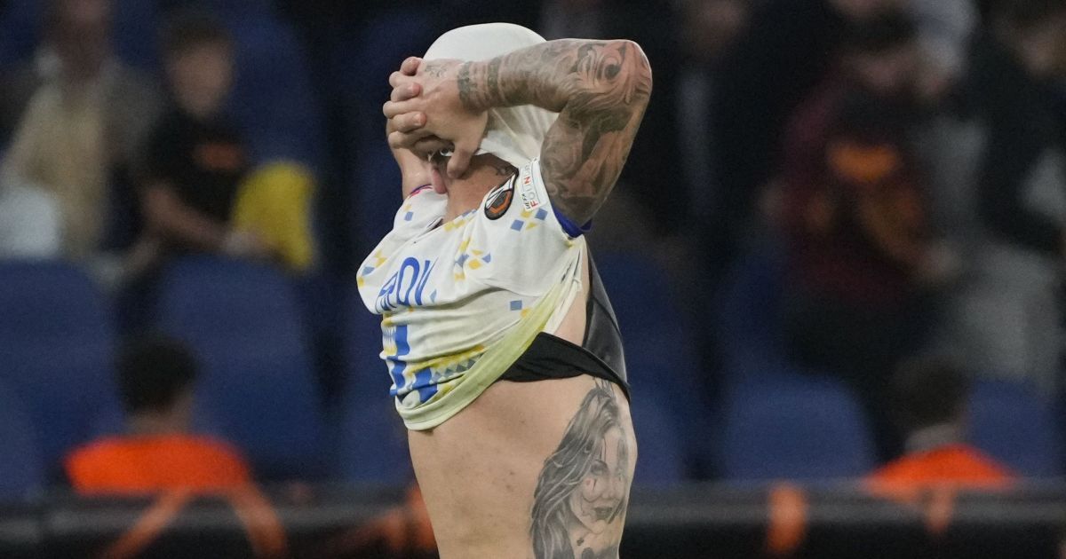 Защитник "Динамо" Денис Попов