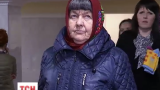 Мати Надії Савченко не погодилася брати земельну ділянку у лісі, який місцеві хочуть вберегти