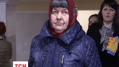 Мати Надії Савченко не погодилася брати земельну ділянку у лісі, який місцеві хочуть вберегти