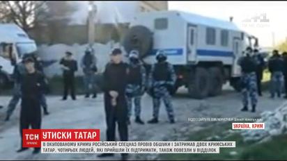 У Криму російський спецназ з кийками та пострілами затримав двох кримських татар