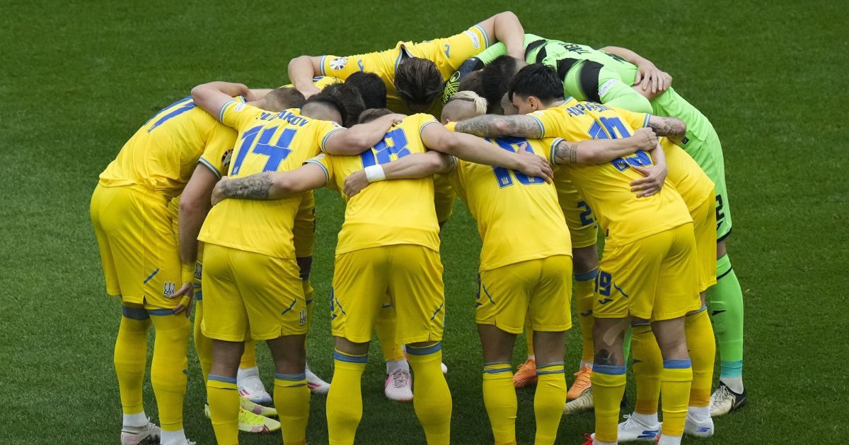 Збірна України з футболу