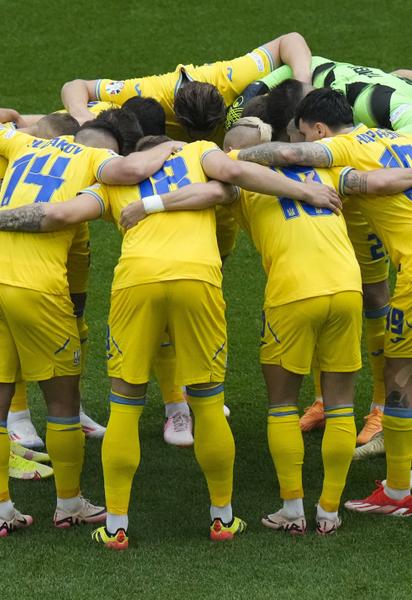 Збірна України з футболу