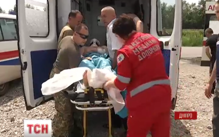 С фронта эвакуировали двух раненых бойцов