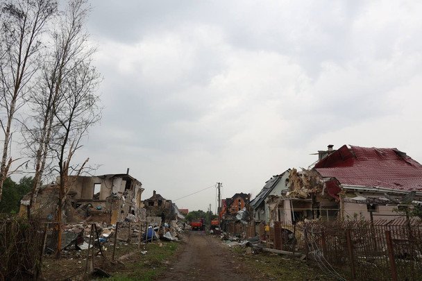 "Ракеты летели одна за другой": что известно о страшной атаке на Киевщину (фото, видео)