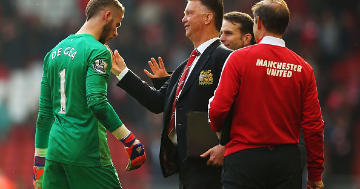 МЮ опоздал на минуту.