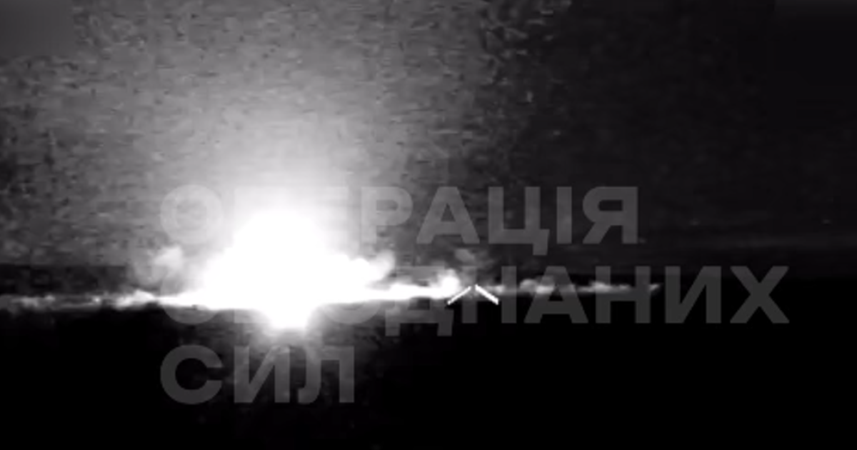 Российские наемники открыли огонь из тяжелого вооружения по Луганску: видео