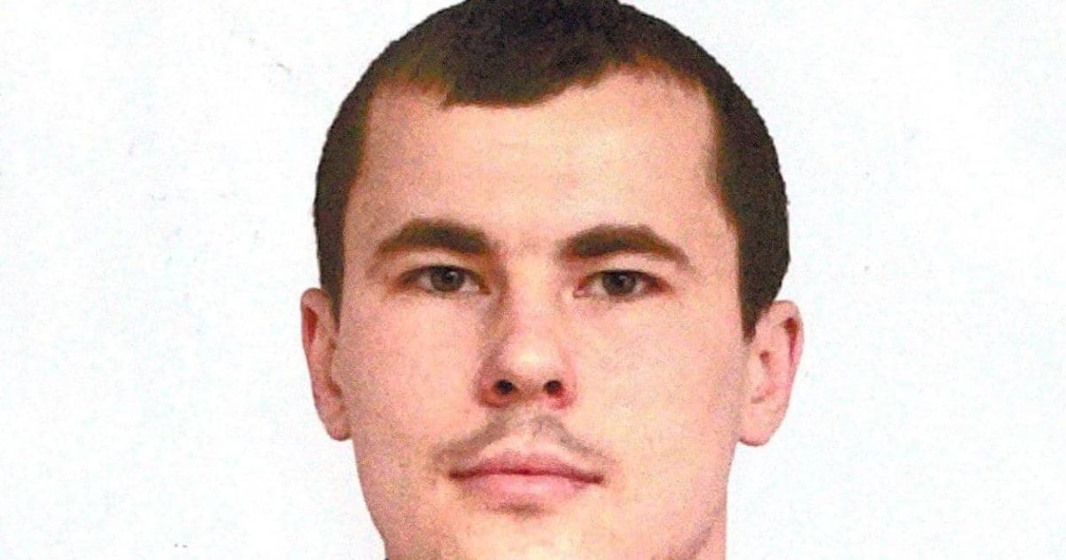 У Київській області капітан поліції злетів на своєму авто у кювет і зіткнувся з деревом
