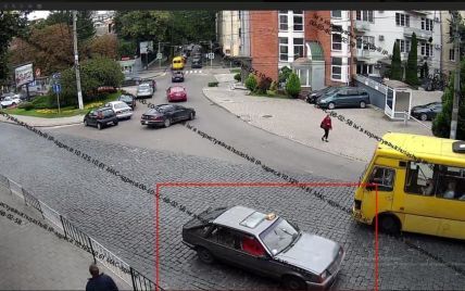 Біля центру Львова посеред дня розстріляли таксиста: фото