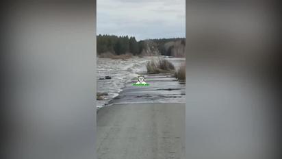 В Росії затопило старі уранові шахти: відео з Курганської області