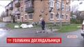 Бабуся на Хмельниччині піклується про всіх міських голубів