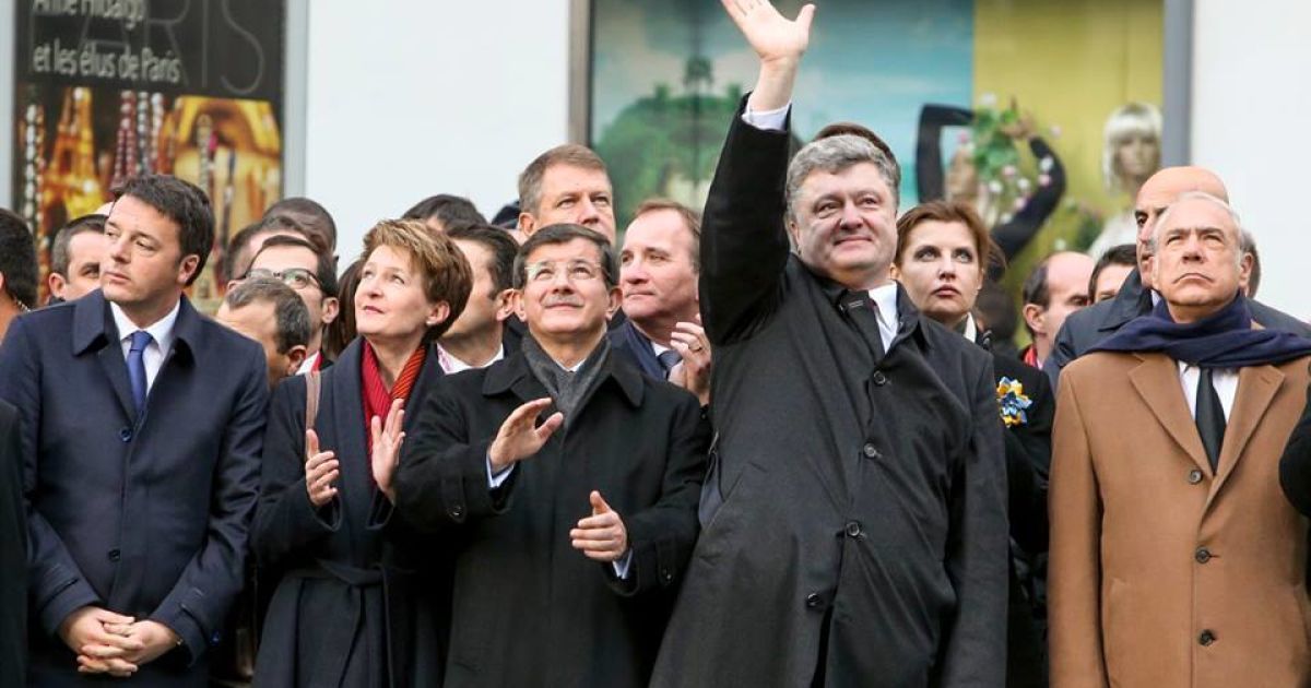 Порошенко принял участие в Марше единства в Париже.