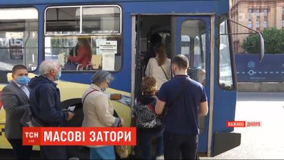 Затори в містах: як перший робочий день після карантину вплинув на дороги