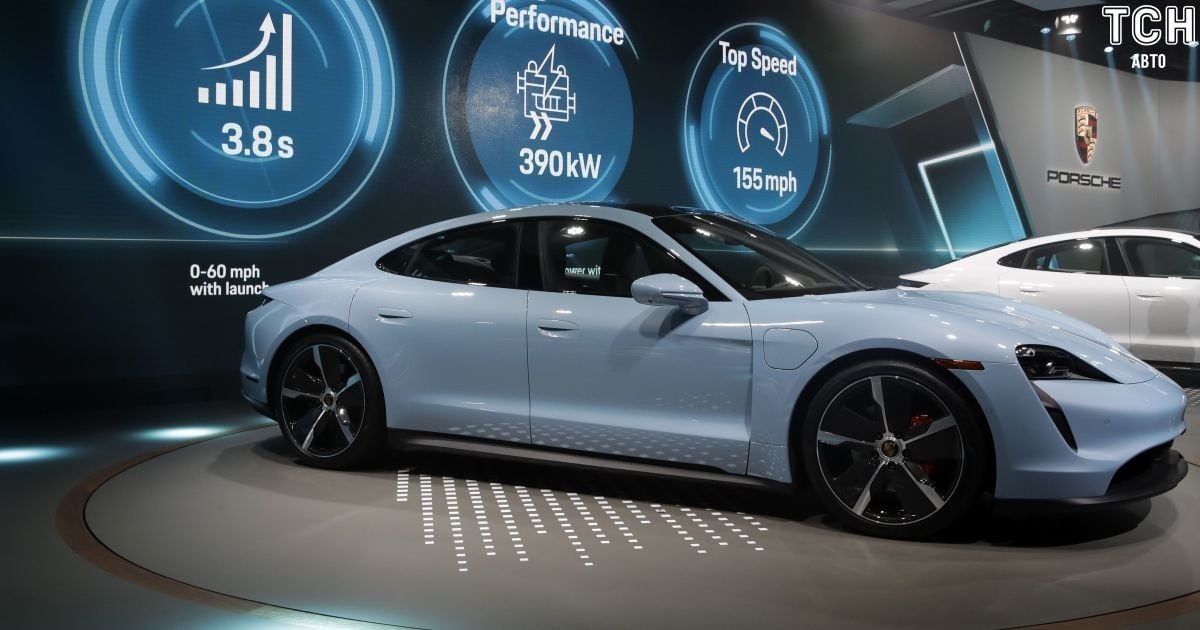 Новый Porsche Taycan Turbo получил возмутительно низкий запас хода