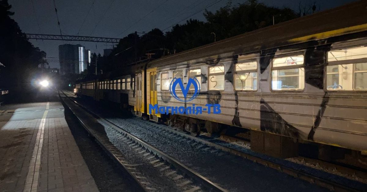 У Києві поїзд збив чоловіка