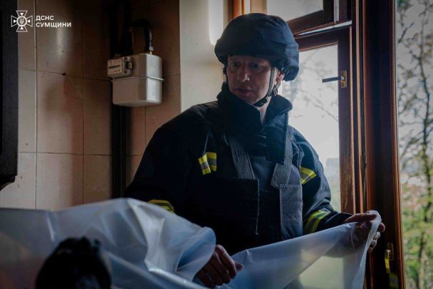Спасатели ликвидировали последствия удара по Сумам