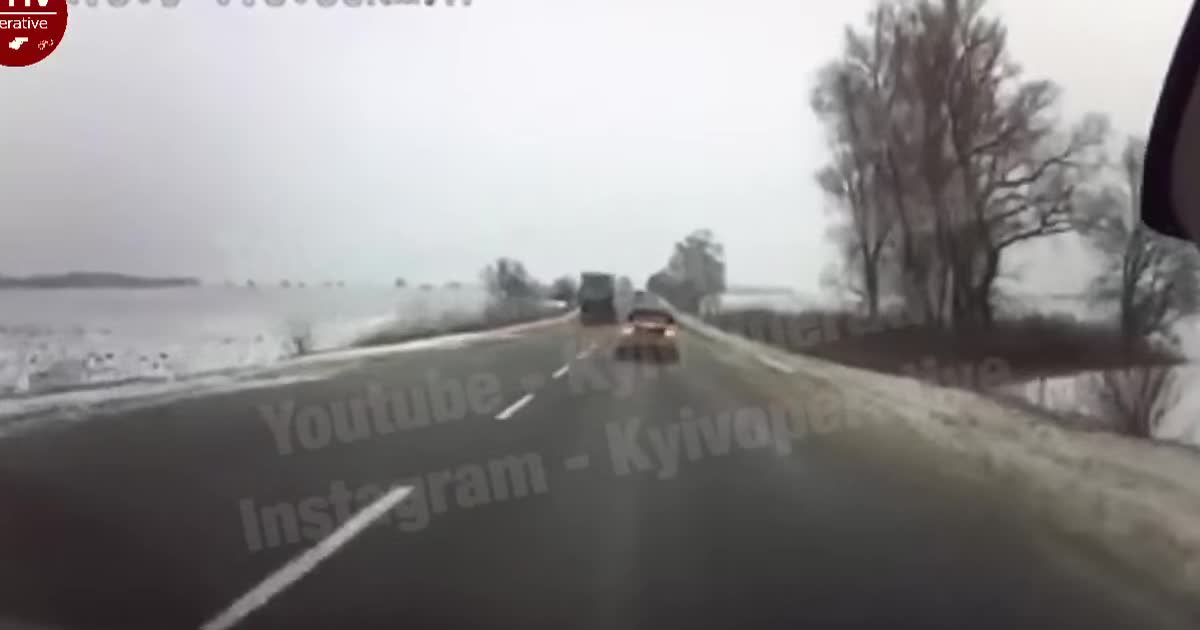 До Мережі потрапило відео карколомної аварії Mustang на Київщині